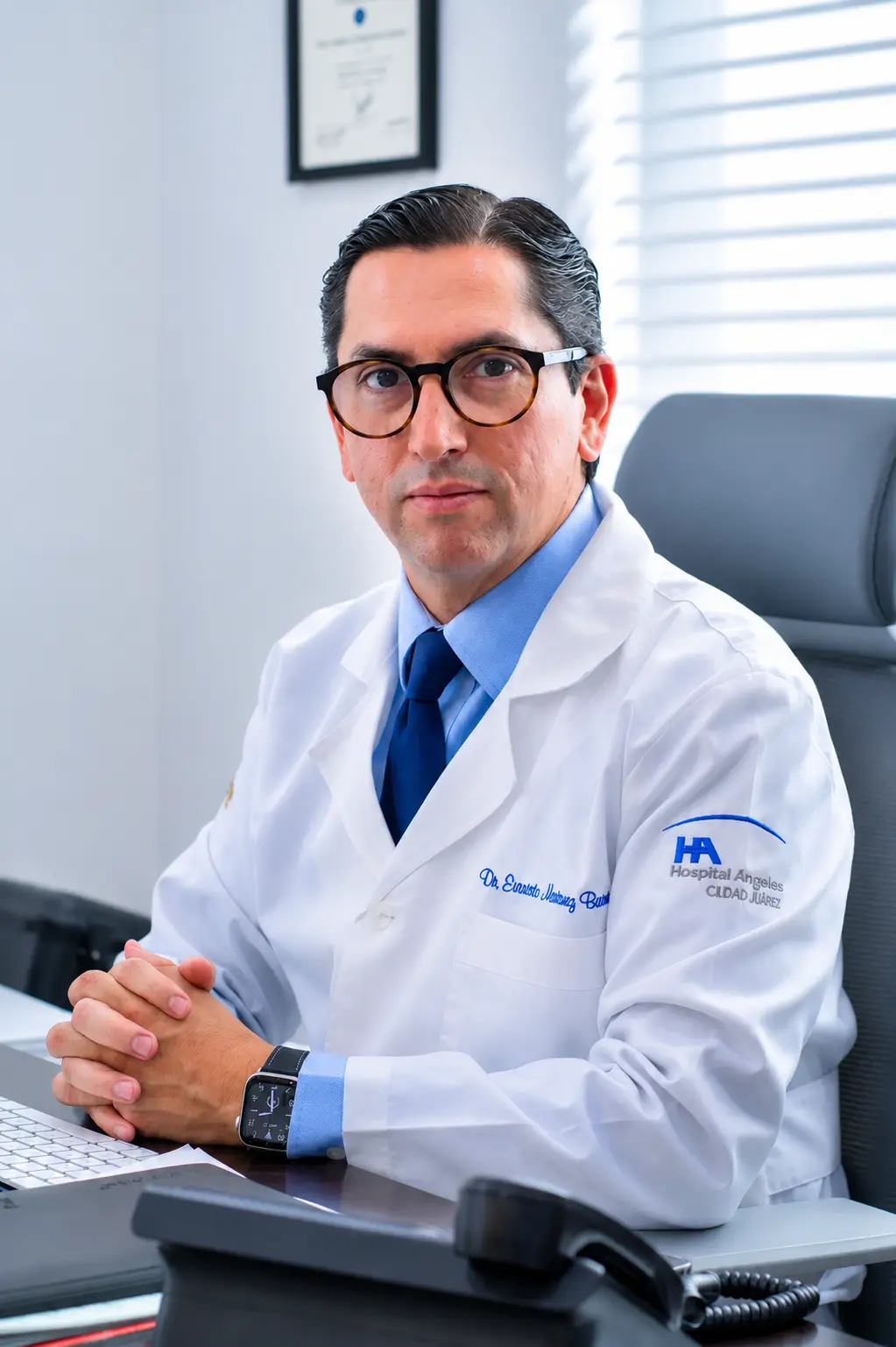Dr. Evaristo Martínez Barrios especialista en infertilidad y reproducción humana